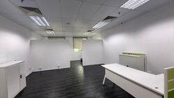 Burlington Square (D7), Office #575778131